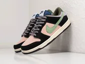 NIKE SB DUNK LOW